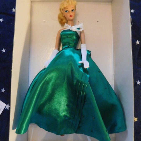 RARE!500 dolls WW 2006 Winter Glamour in Green Barbie Conven Doll Denis Bastien RARE!500 dolls WW 2006 Winter Glamour in Green Barbie Conven Doll Denis Bastien